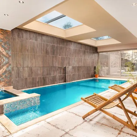 Sleeps 6 Pool Air Con Wifi فيلة *