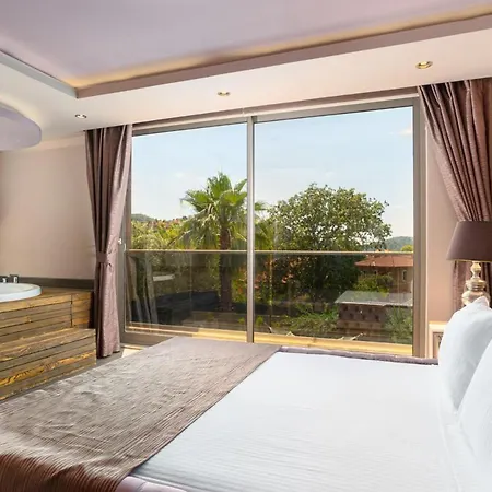 فيلة Sleeps 6 Pool Air Con Wifi أولدينيس